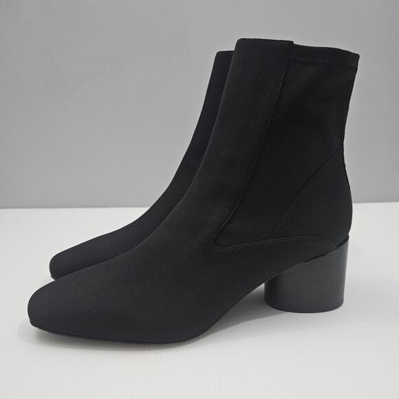 Donald Pliner Gaige Ankle Boot Womens 8.5 Black Crepe Block Heel Minimalist - Picture 1 of 14